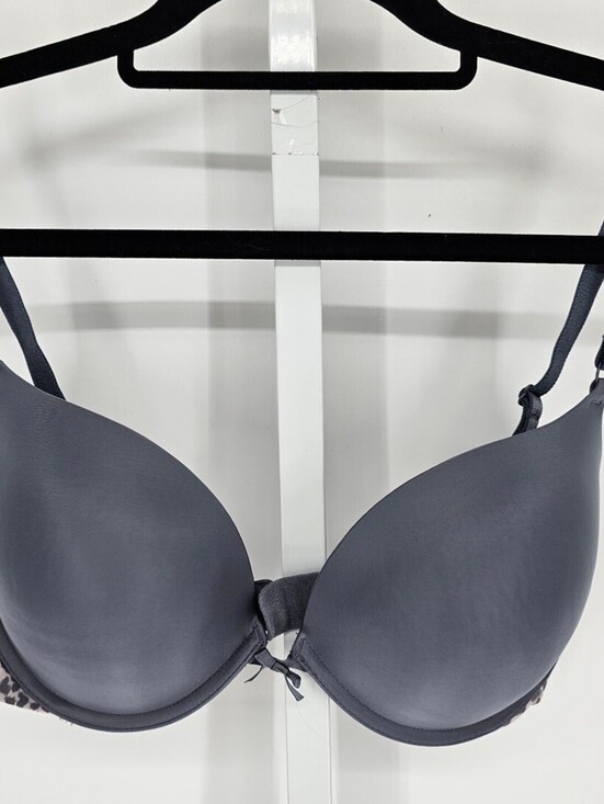 Victoria's Secret Other - Victorias Secret Sz 36D Push Up Bra Padded Gray Leopard Print